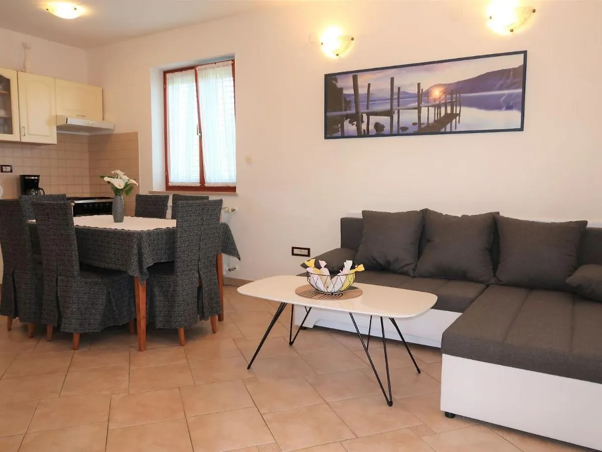 לאבין Holiday Home Andrea - Lbn415 By Interhome